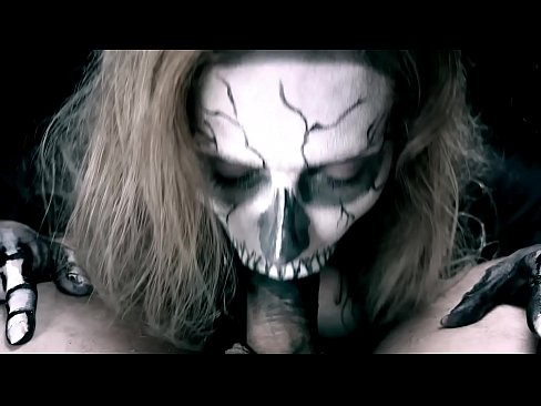 ❤️ Démon lány szopja a farkat fekete szájával és lenyeli a spermát. ❤❌ Sluts at hu.teatroporno.ru ️❤